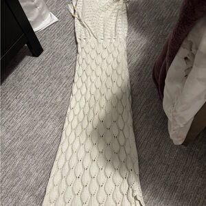 Elegant Cream Knit Maxi Dress